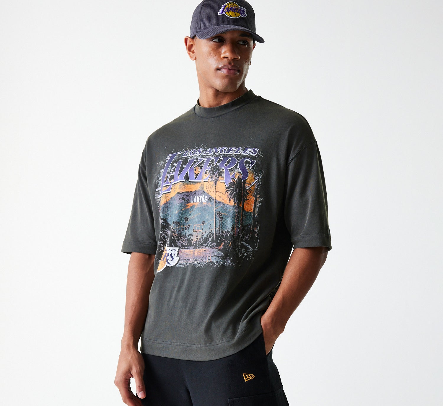 New Era - NBA WASHED GRPHC TEE - Los Angeles Lakers - Grey - Headz Up 