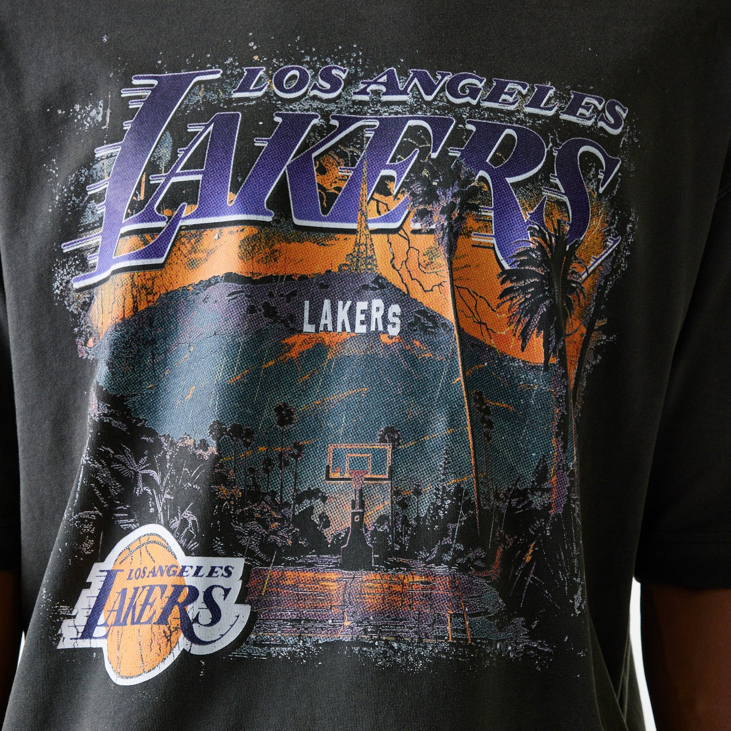 New Era - NBA WASHED GRPHC TEE - Los Angeles Lakers - Grey - Headz Up 