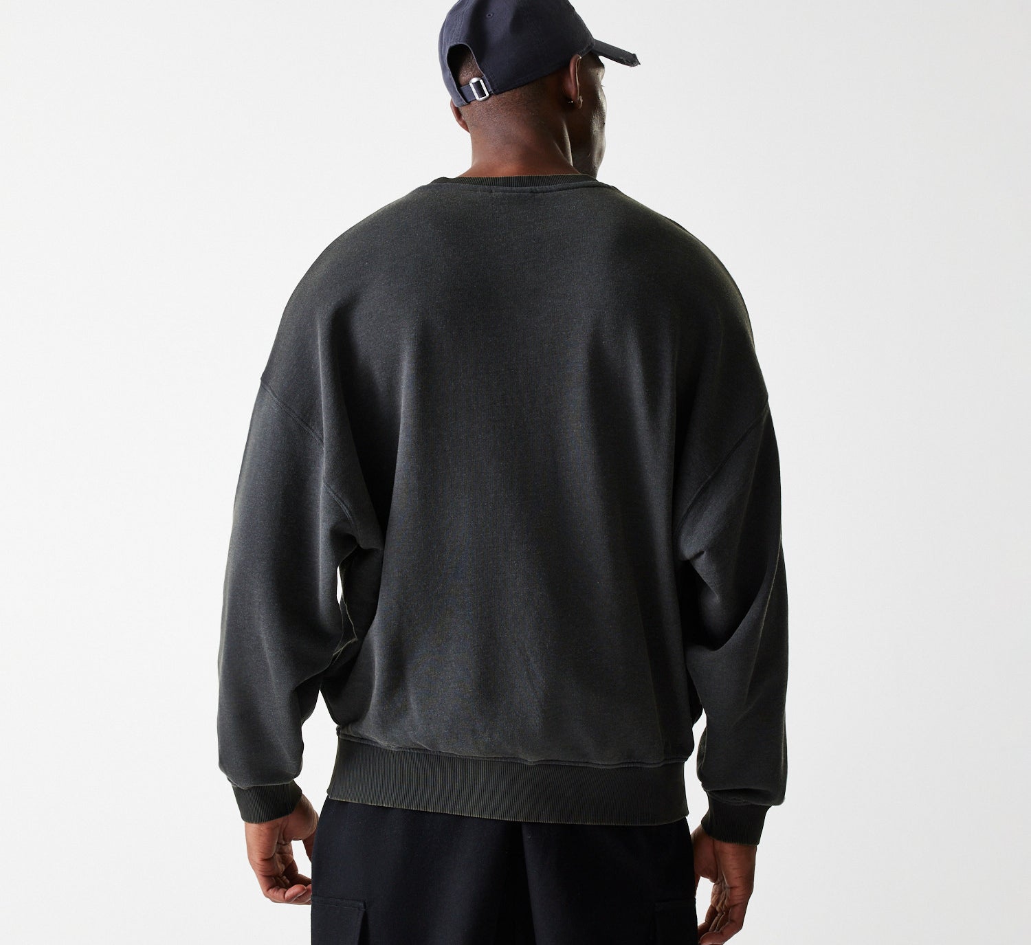 New Era - NBA WASHED GRPHC OS CREW - Los Angeles Lakers - Grey - Headz Up 