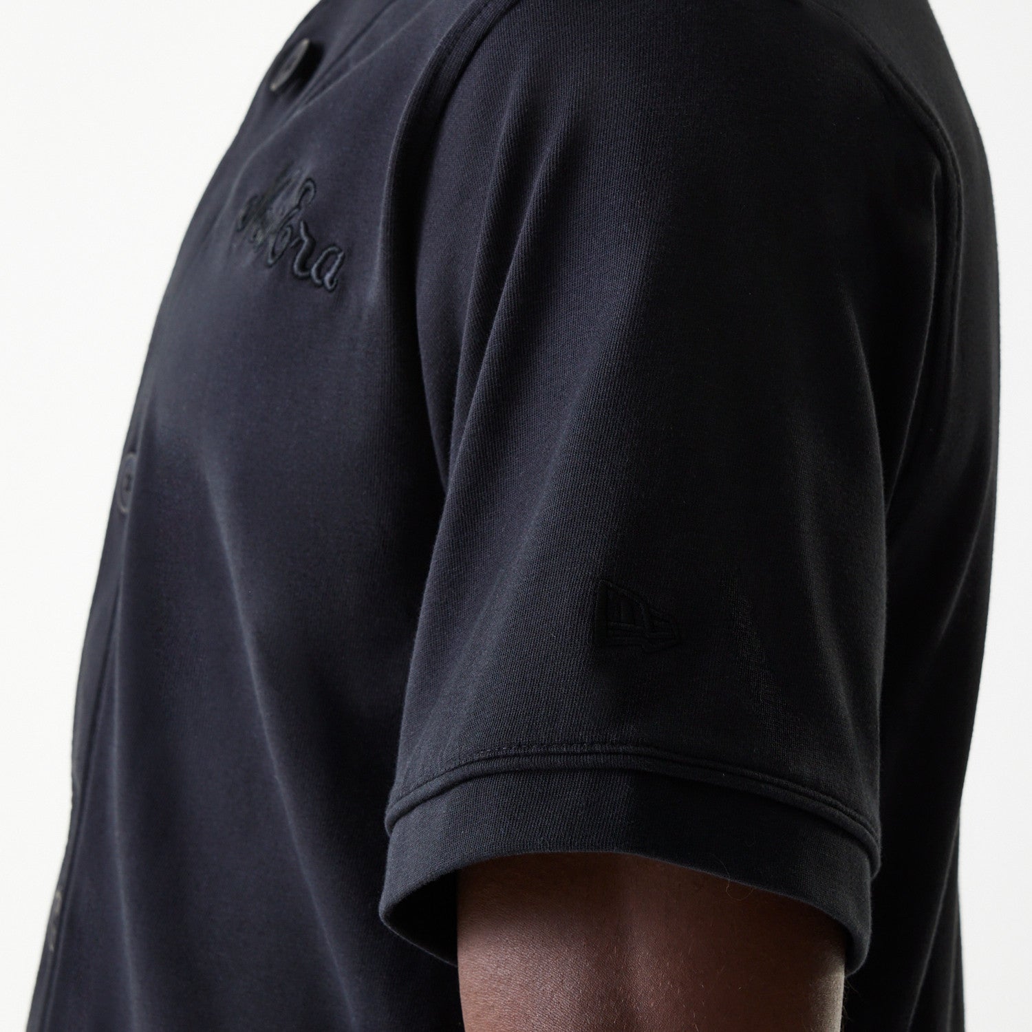 New Era - NE PINSTRIPE JERSEY TEE - Black - Headz Up 