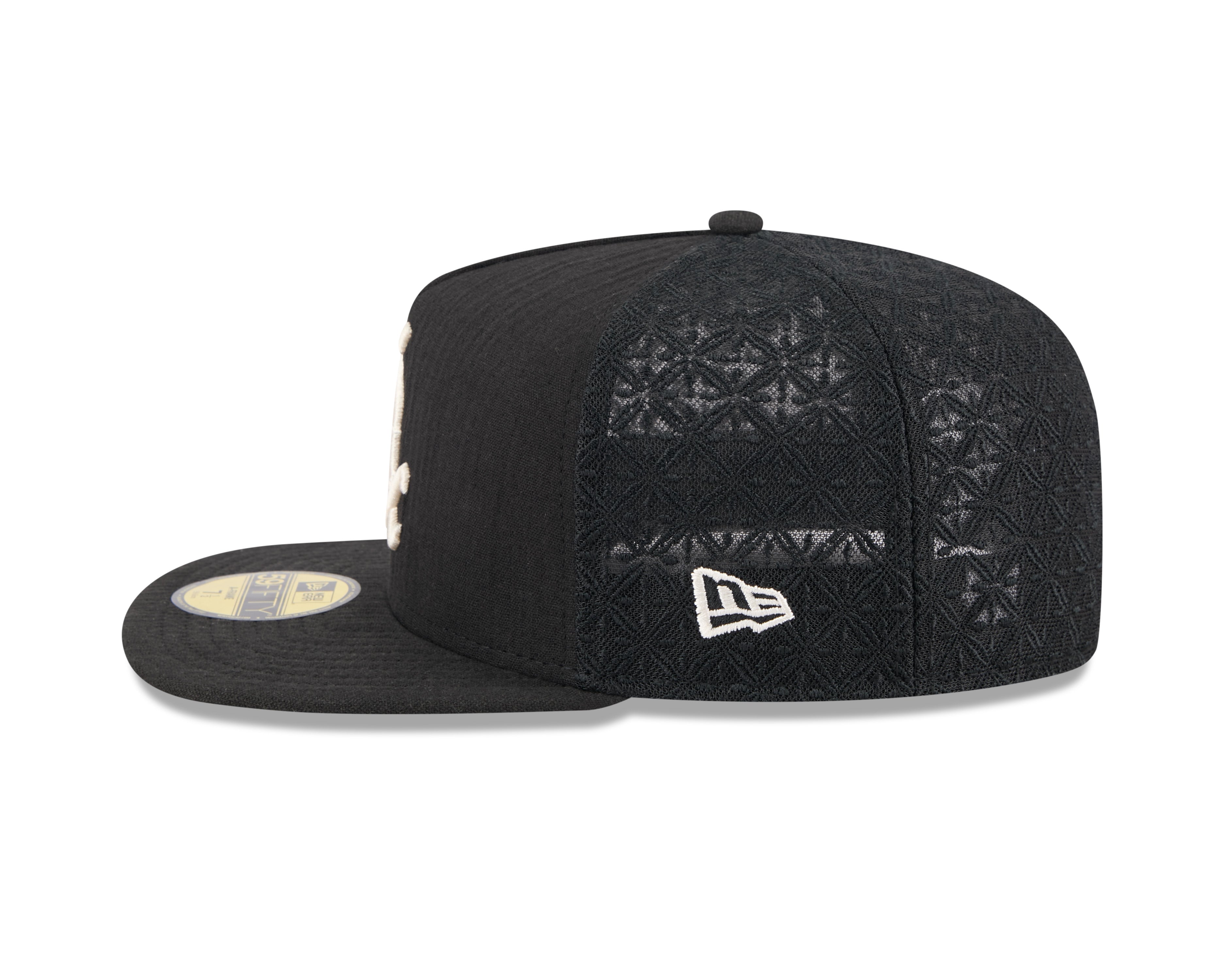 New Era - 59FIFTY Fitted A-Frame Cap - Chicago White Sox - 59FIFTY DAY - Black - Headz Up 