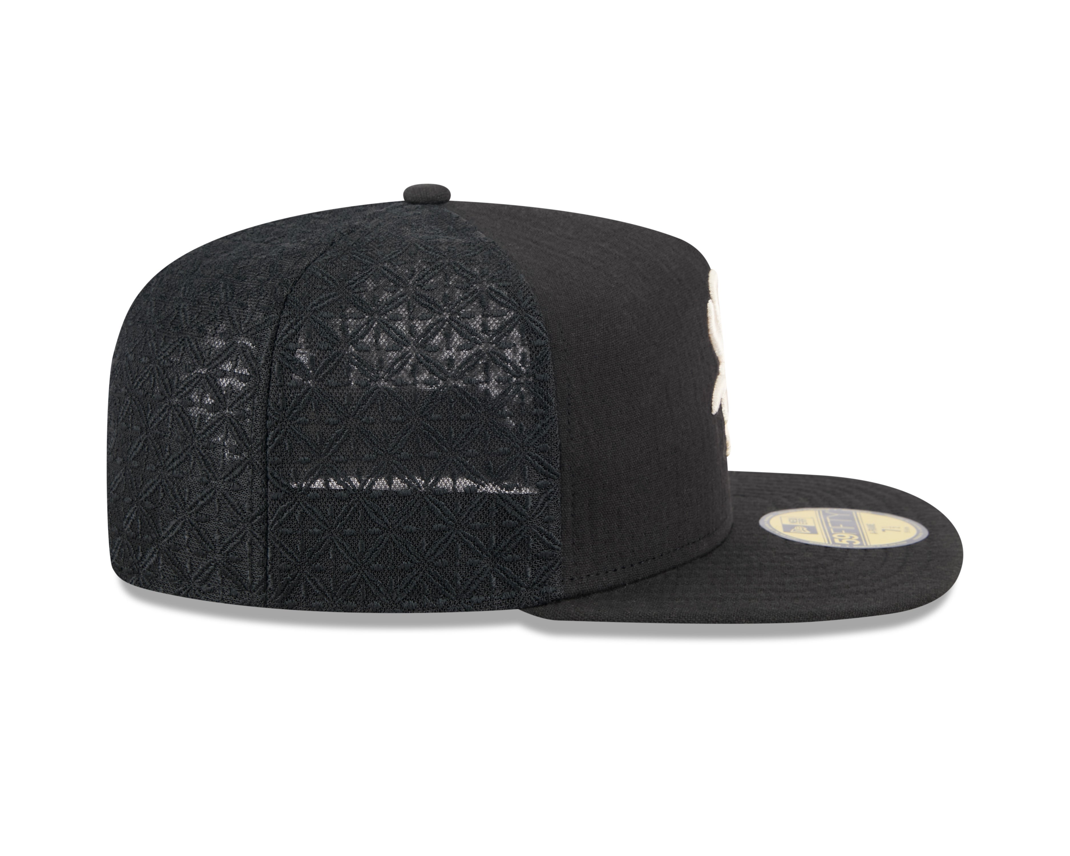 New Era - 59FIFTY Fitted A-Frame Cap - Chicago White Sox - 59FIFTY DAY - Black - Headz Up 