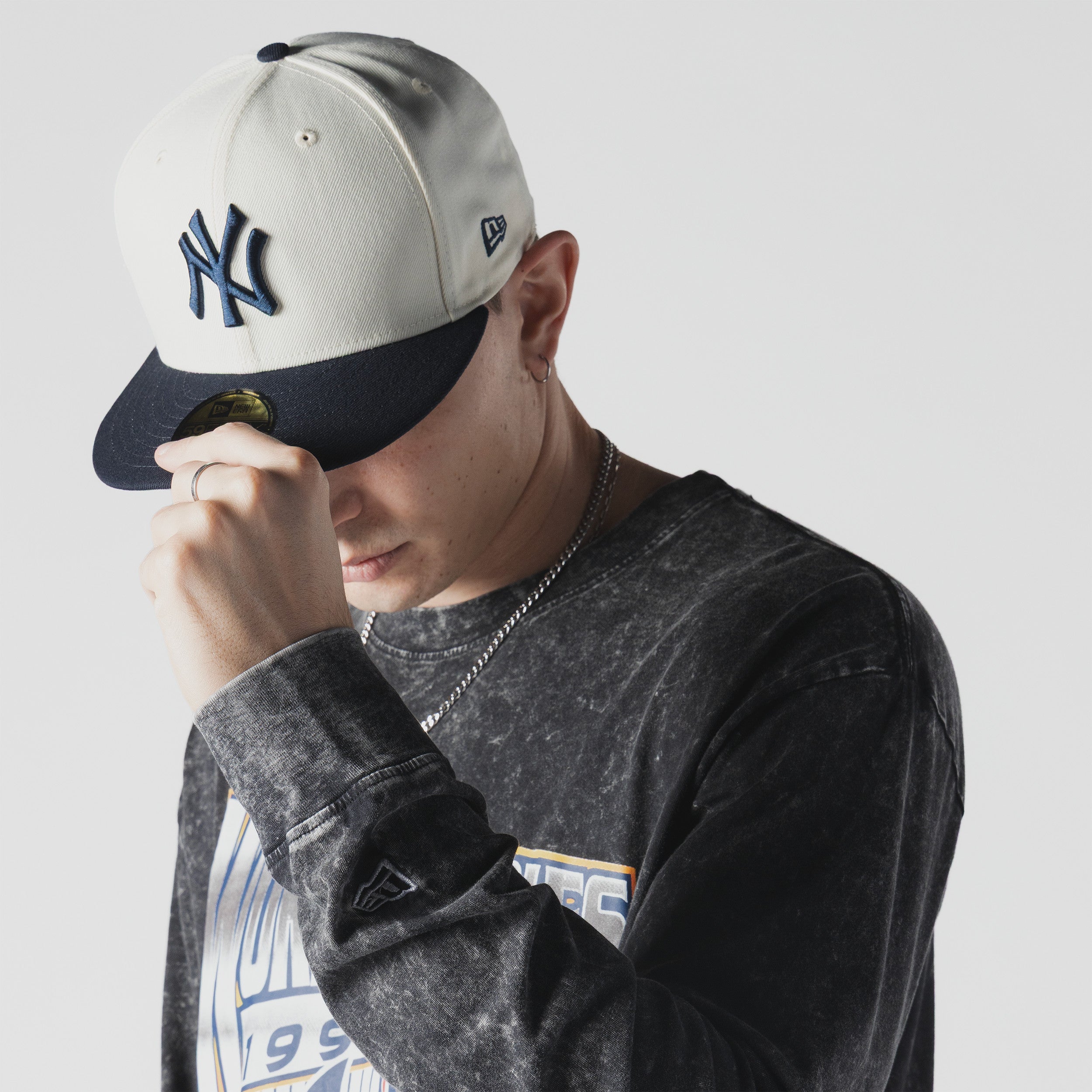 New Era - MLB Sportsclass Longsleeve Tee - New York Yankees - Black - Headz Up 