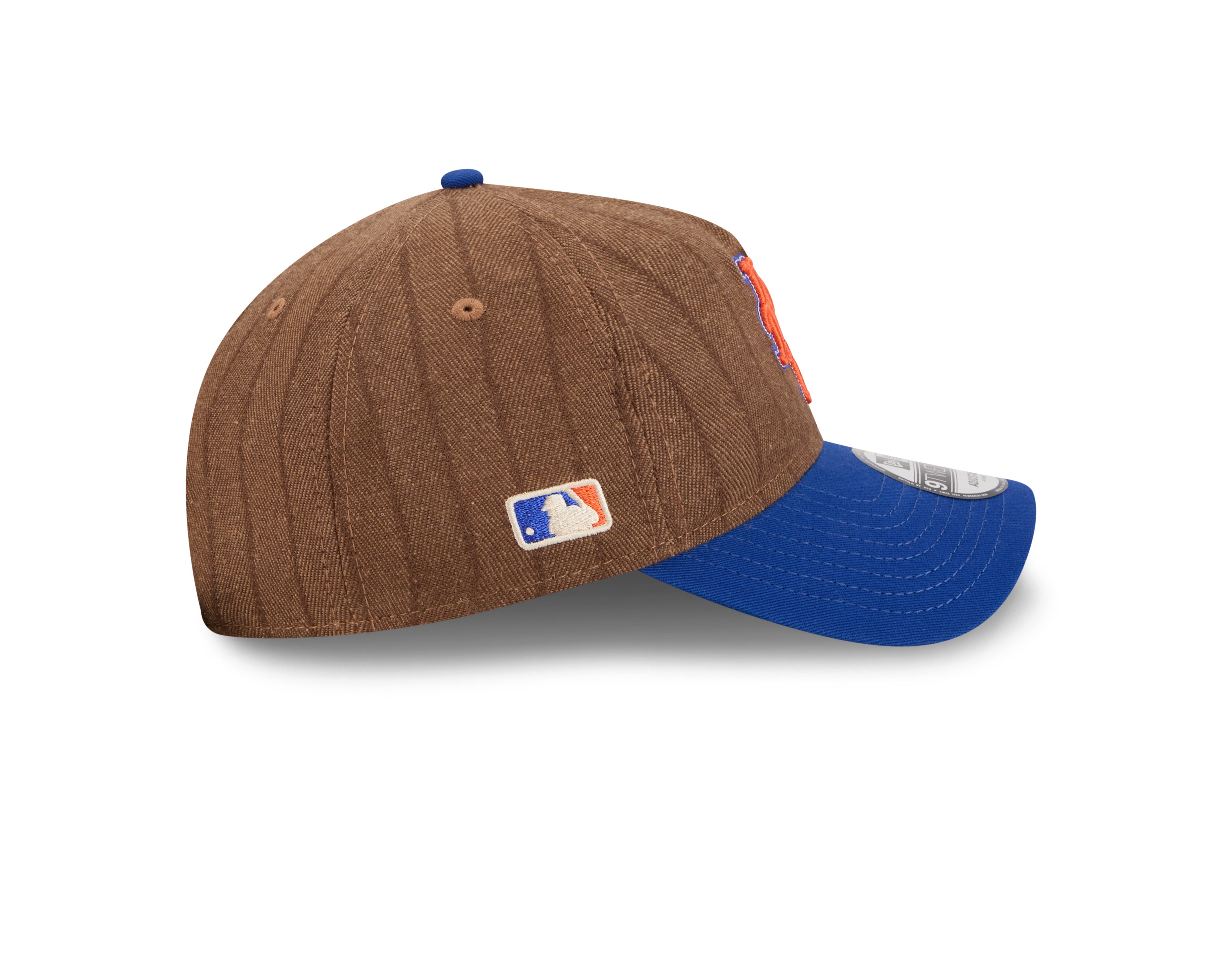 New Era - New York Yankees - 9TWENTY A-Frame - WOOL PINSTRIPE - Brown - Headz Up 