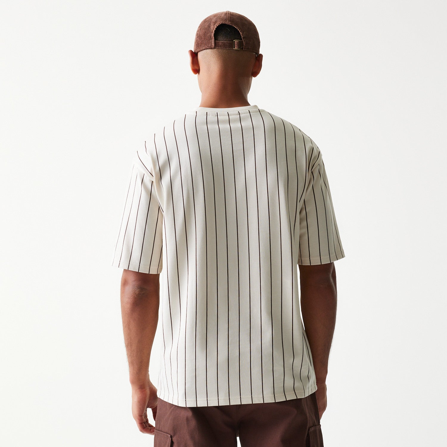 New Era - NE PINSTRIPE TEE - Light Beige - Headz Up 