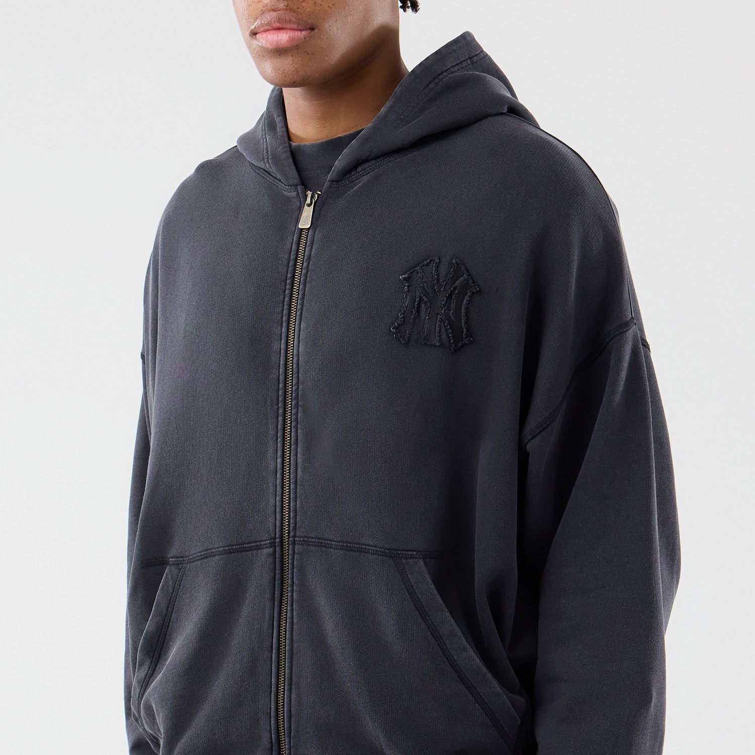 New Era - MLB WASHED FZ HOODIE - New York Yankees - Black - Headz Up 