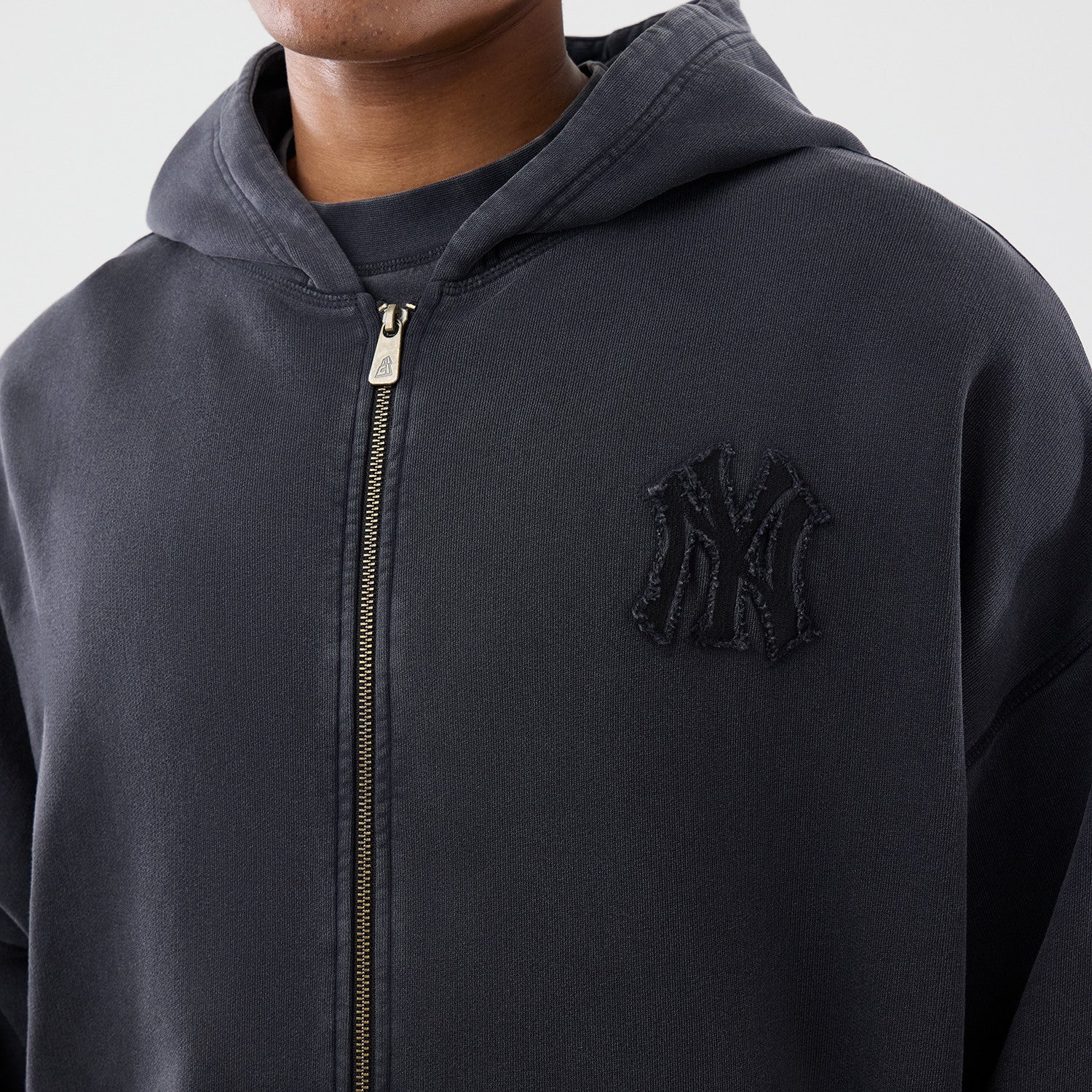 New Era - MLB WASHED FZ HOODIE - New York Yankees - Black - Headz Up 