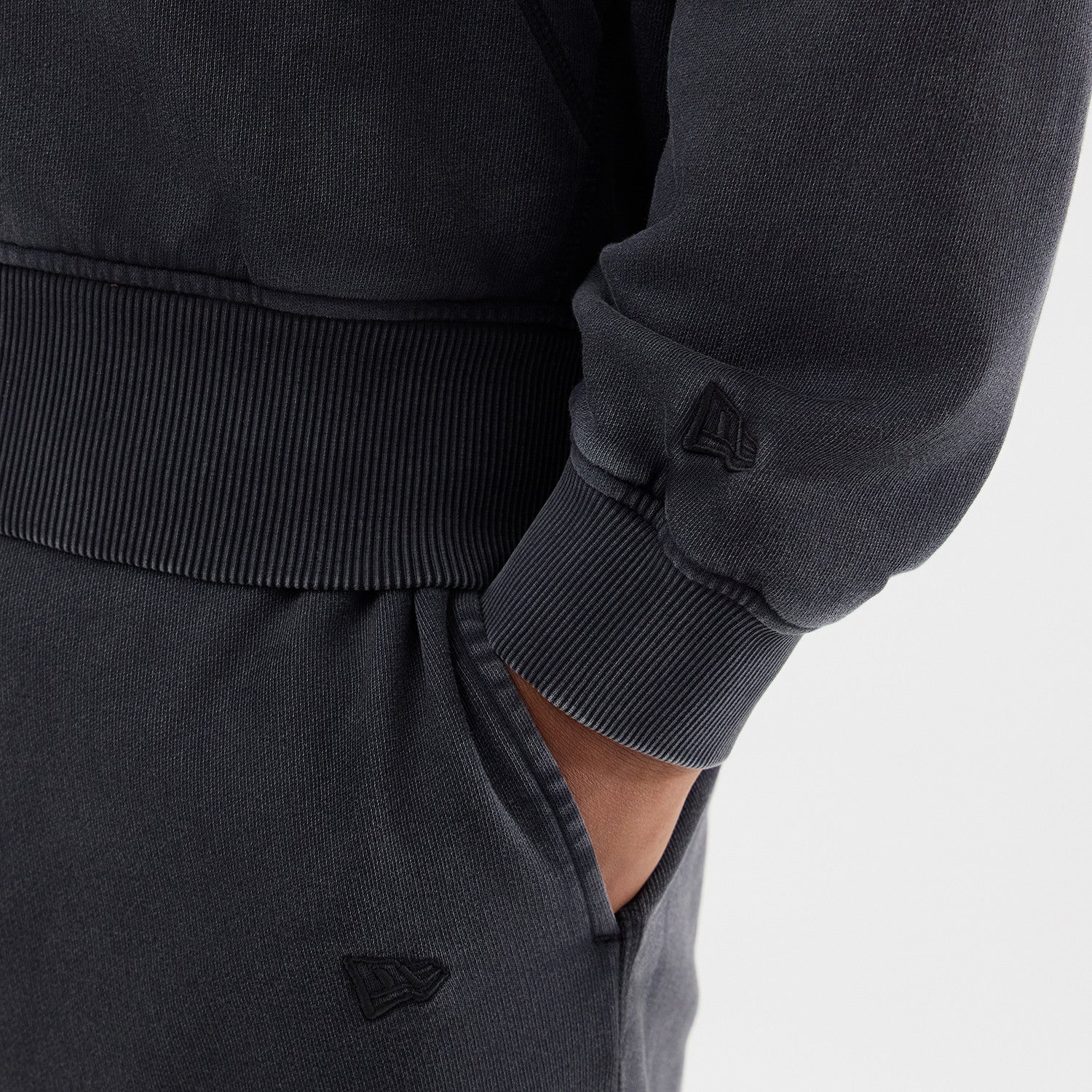 New Era - MLB WASHED FZ HOODIE - New York Yankees - Black - Headz Up 