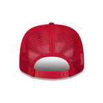 Rød New Era 9SEVENTY stretch mesh snapback cap med Chicago Blackhawks logo og justerbar snapback-ryg.
