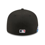 Sort New Era 59FIFTY Fitted Cap med Boston Red Sox logo, visir og komfortabel pasform.