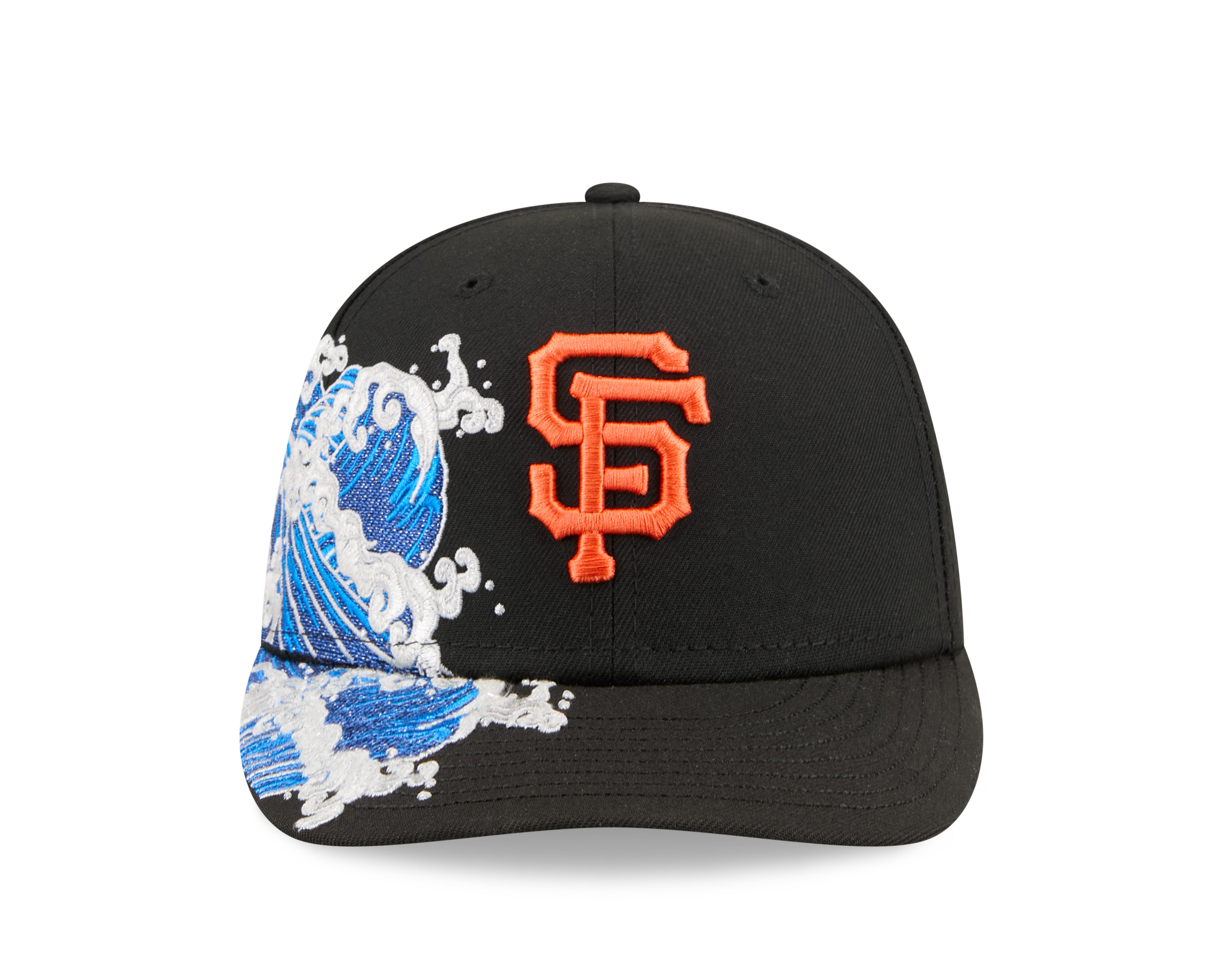 Sort New Era 59FIFTY fitted cap med San Francisco Giants logo, vises fra front med flat visir og sort farve.