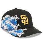 Sort New Era 59FIFTY fitted baseballkasket med San Diego Padres logo, visering og flat top.