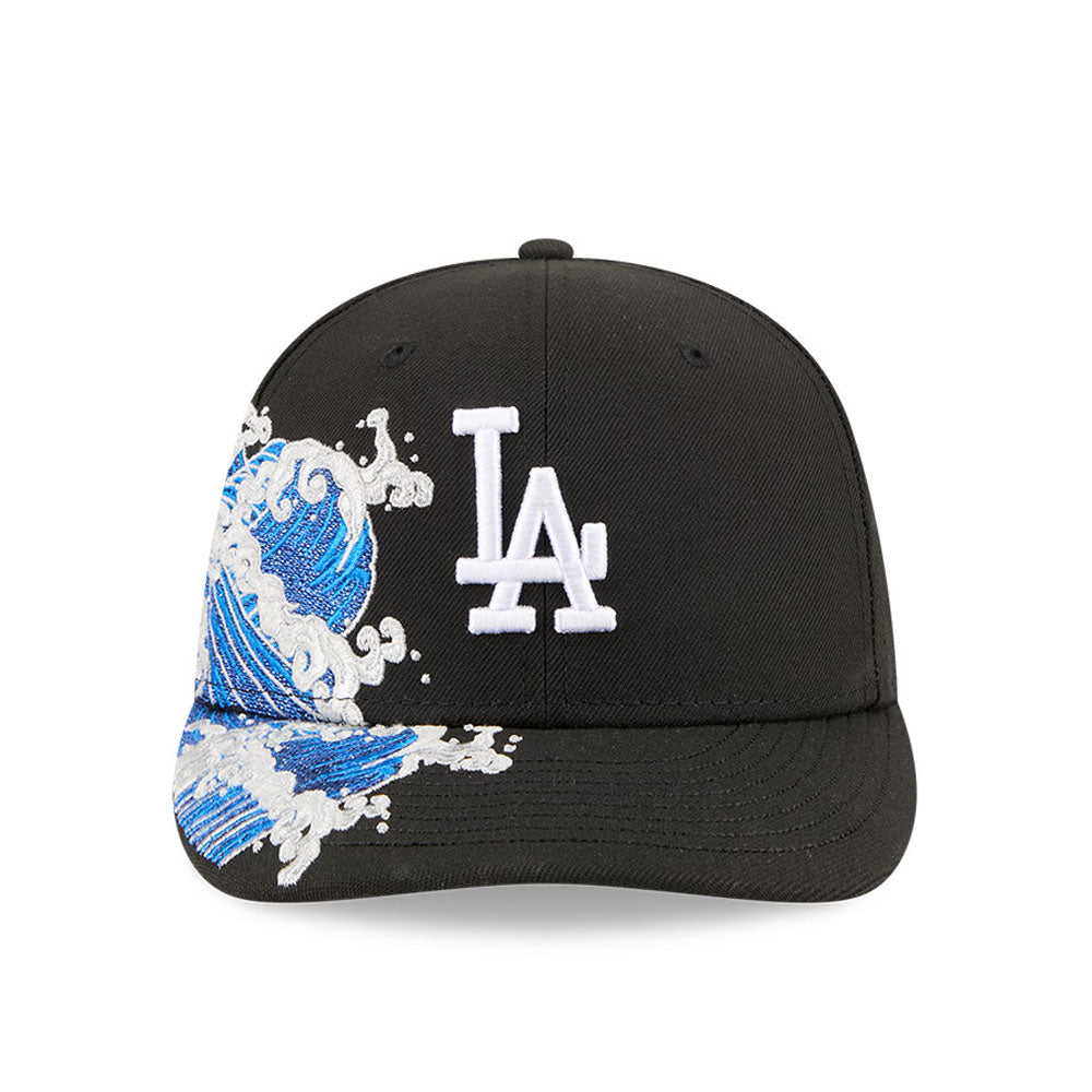 Sort New Era 59FIFTY fitted cap med Los Angeles Dodgers logo, VISSURF design, tæt pasform og komfortabel pasform.