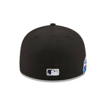 Sort New Era 59FIFTY fitted baseball cap med Yankees logo, vises foran med flat visir og komfortabel pasform.