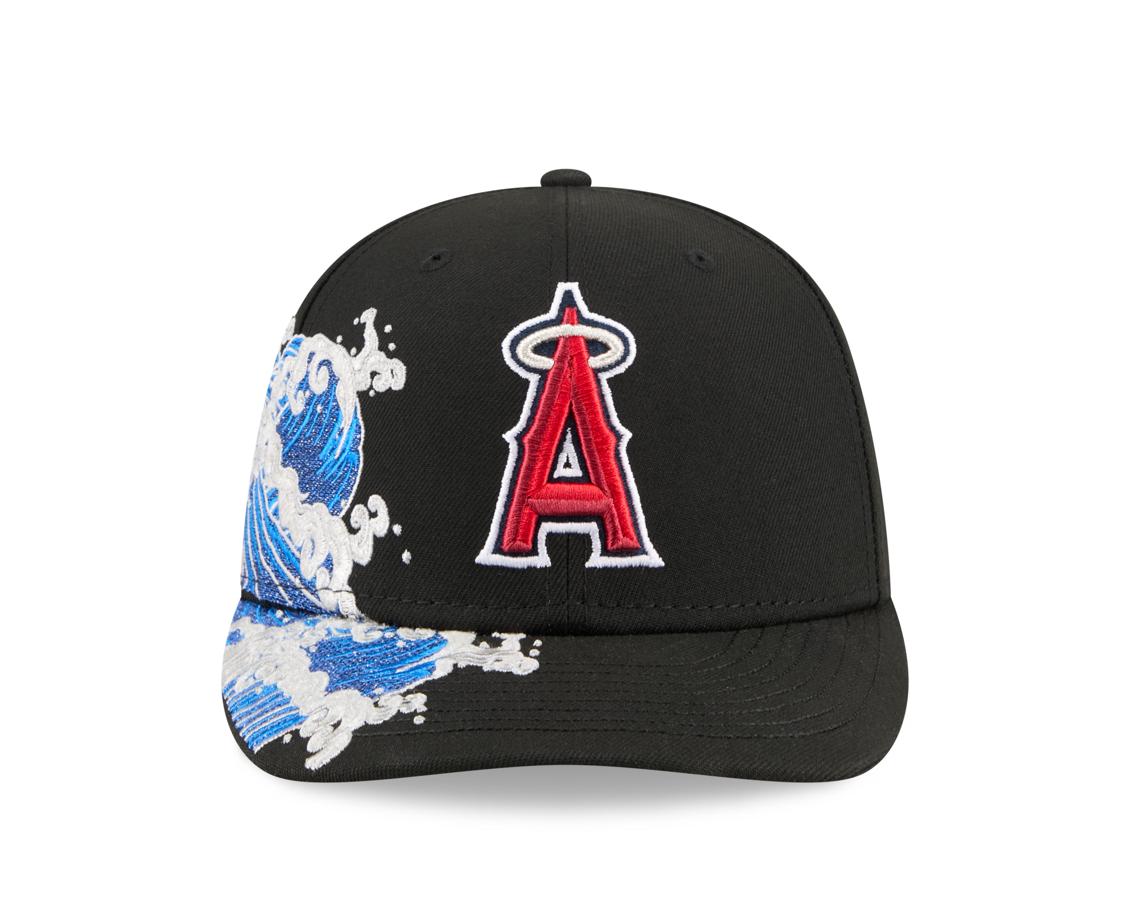 Sort New Era 59FIFTY fitted baseballkasket med Anaheim Angels logo og VISSURF-design, vist på billedet.