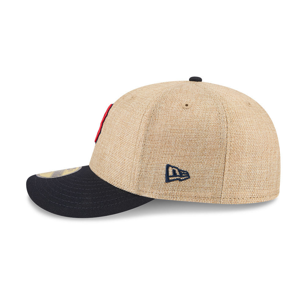 Sort New Era 59FIFTY fitted baseball cap med Boston Red Sox logo og twine detaljer, XTN model, foran visning.