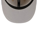 New Era 59FIFTY fitted cap med Boston Red Sox logo og twine detalje, sort farve og strikket design.