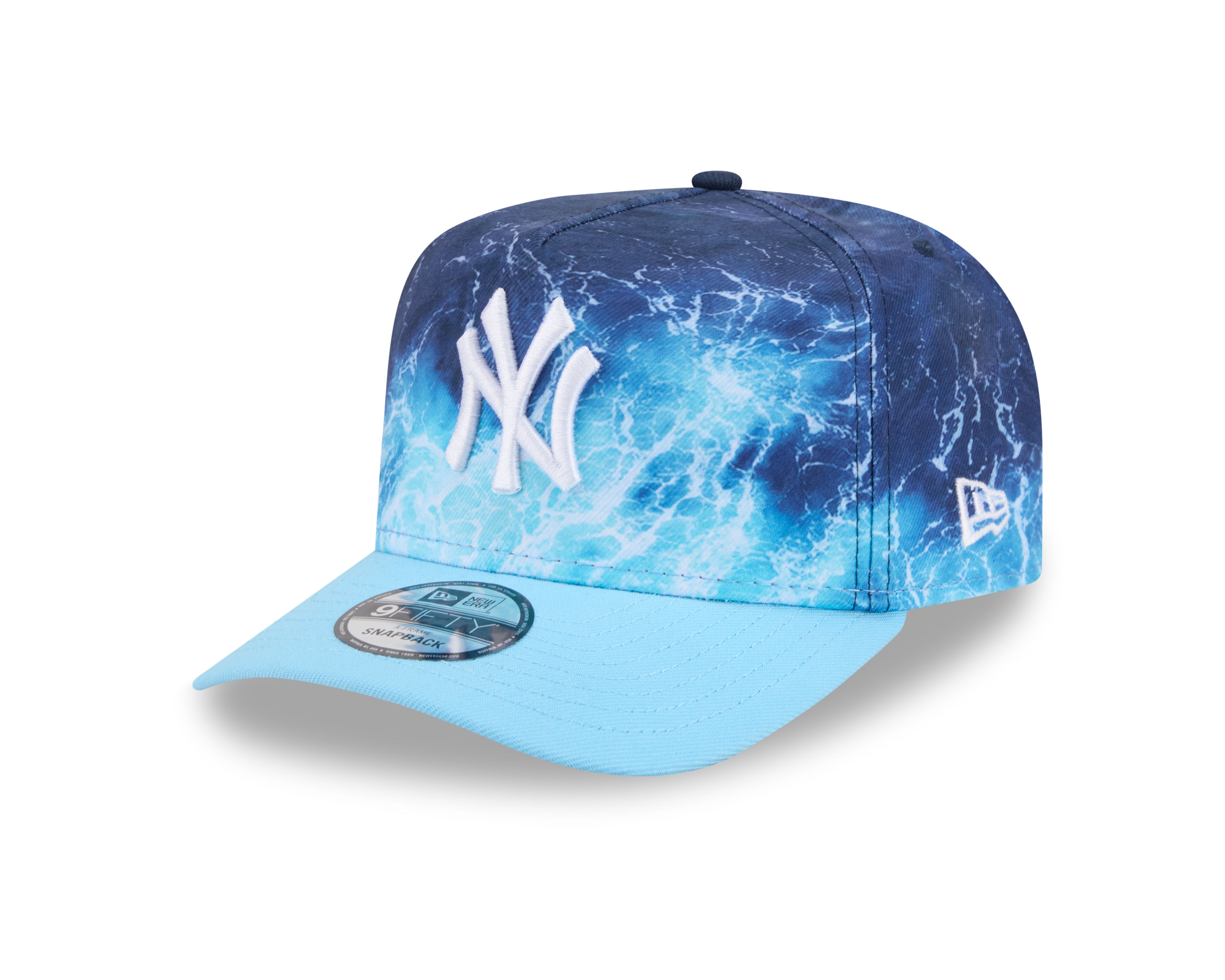 New Era New York Yankees 9FIFTY A-Frame Snapback cap i pastelblå med MLB-logo, dybt vand-inspireret design.