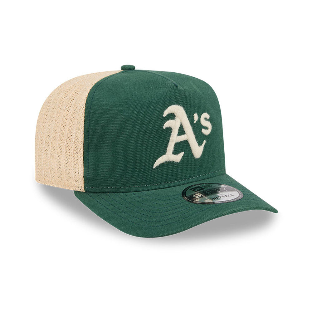 New Era Oakland Athletics 9FIFTY A-Frame cap i grå med sportligt design og logo front.