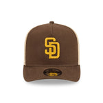 New Era San Diego Padres 9FIFTY A-Frame cap i grynet tekstur med flat skygge og justerbart nakke.