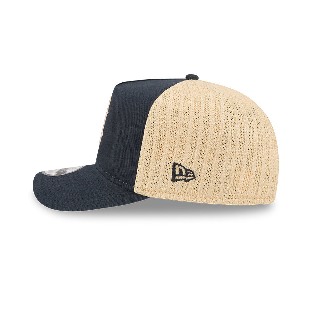 New Era Boston Red Sox 9FIFTY A-Frame cap i grained materiale, sort med teamlogo foran og justerbar snapback.