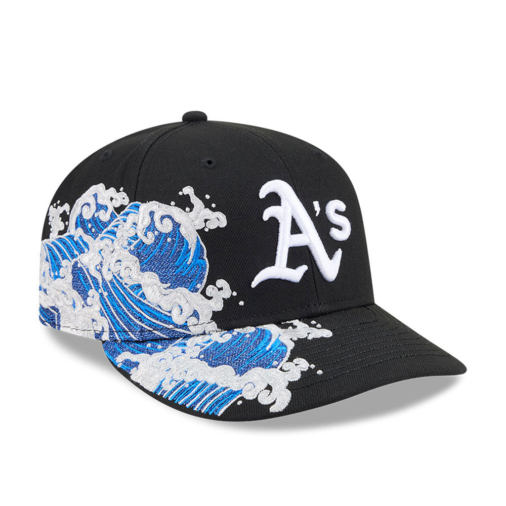 Sort New Era Oakland Athletics 9FIFTY A-Frame Snapback cap med VISSURF-logo, justeret til sport og fans.