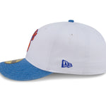 New Era 59FIFTY fitted kasket i hvide og blå farver med Knicks logo til basketballfans