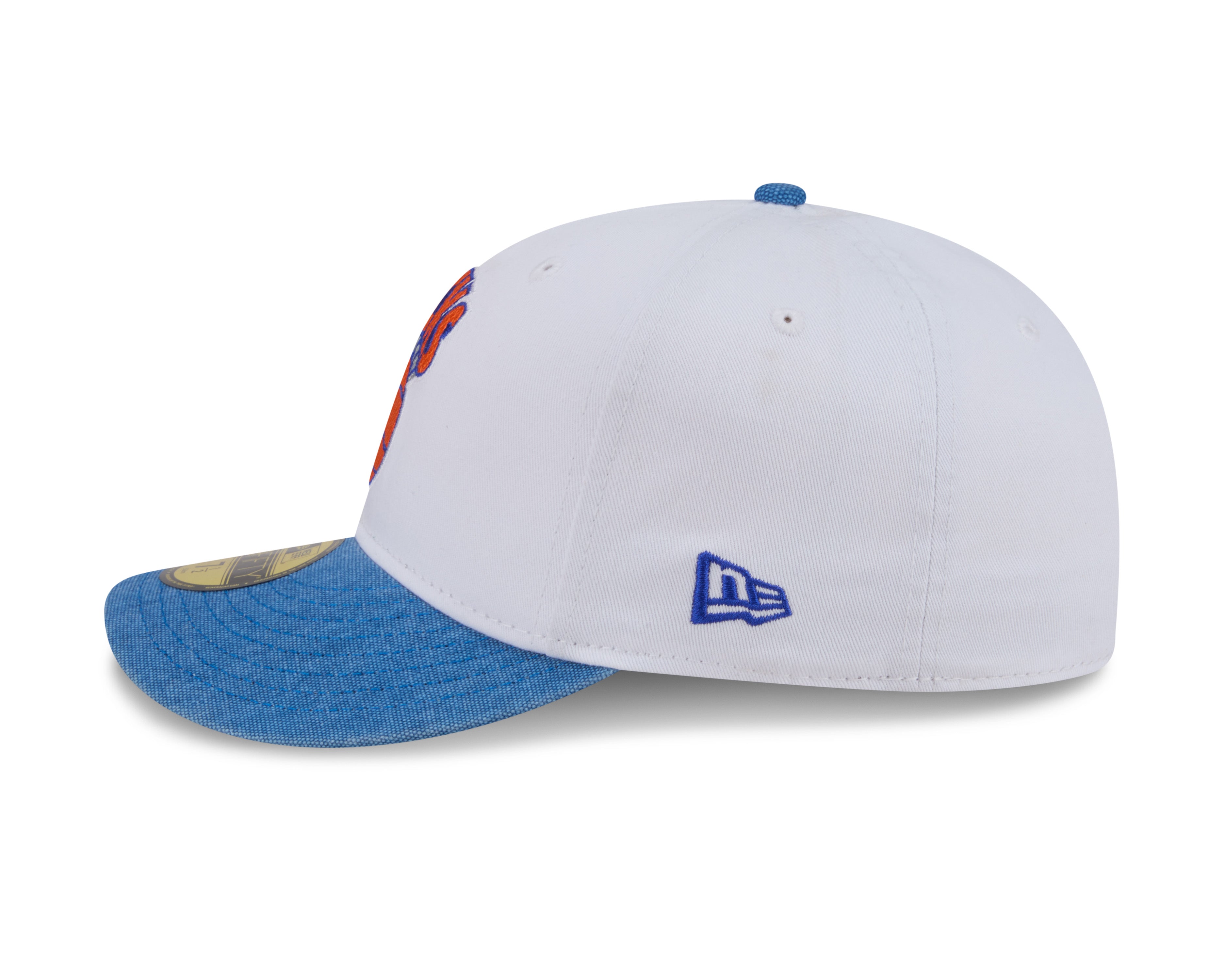 New Era 59FIFTY fitted kasket i hvide og blå farver med Knicks logo til basketballfans