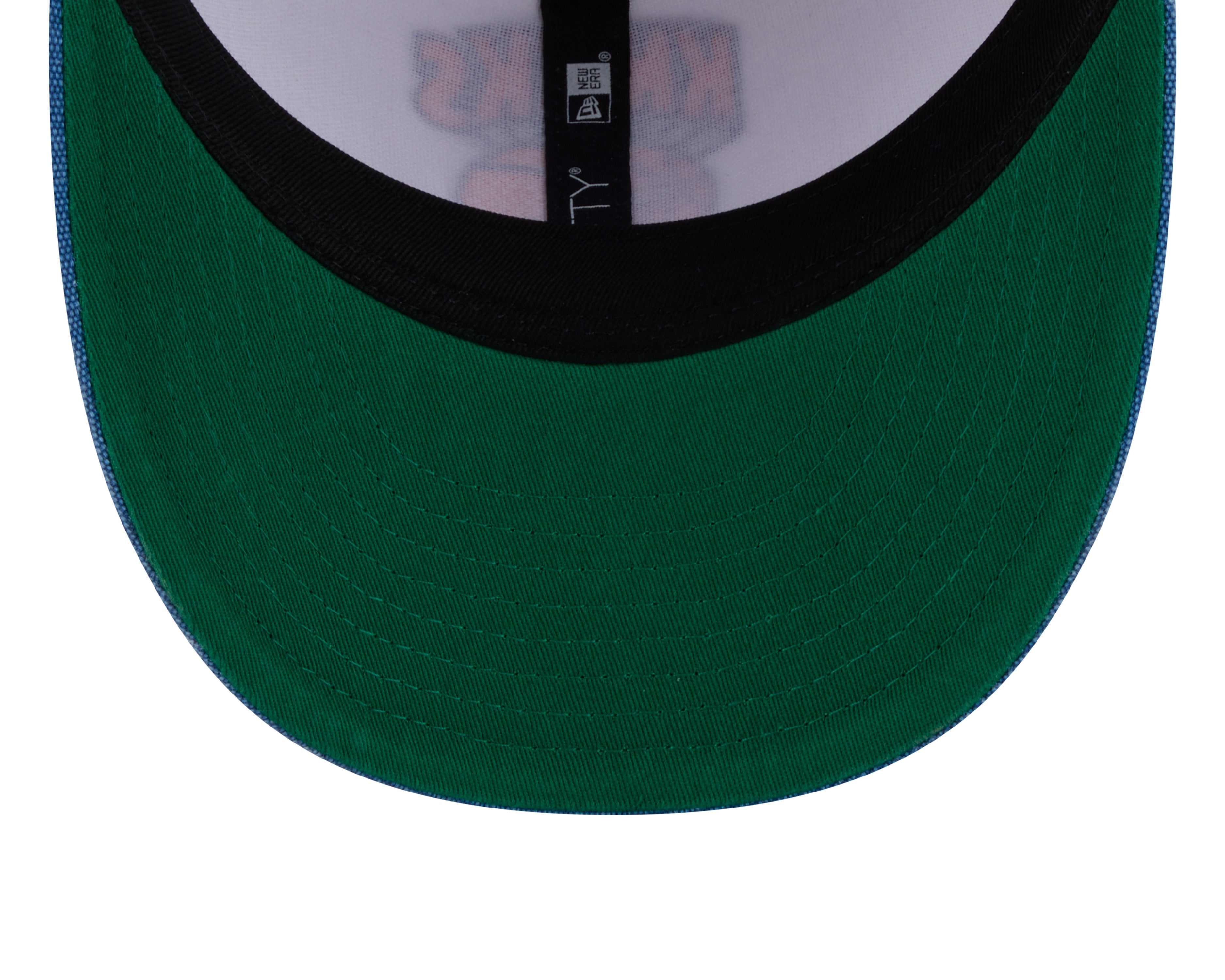New Era 59FIFTY fitted New York Knicks basketballcap i hvid og blå med Hardwood Classic design, vises fra front.