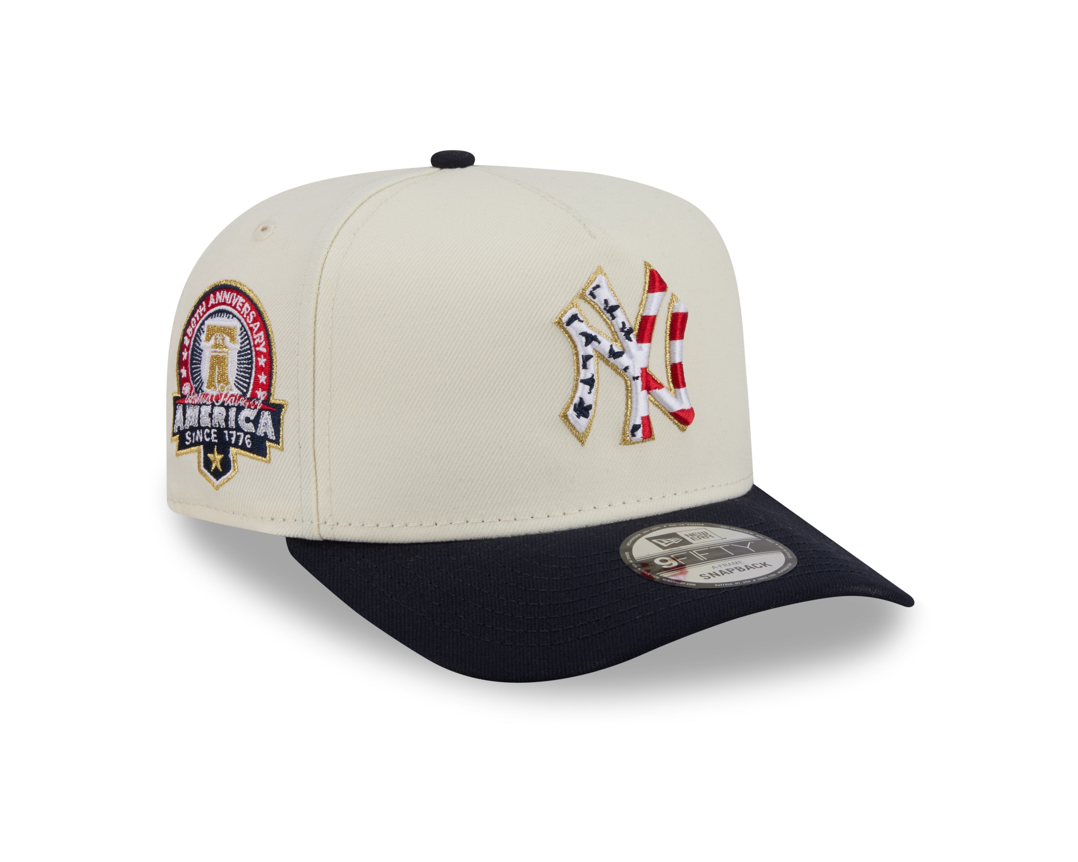 New Era New York Yankees 9FIFTY A-Frame snapback cap med stjerner og striber i kromfinish, foran med Yankees-logo og flat skygge