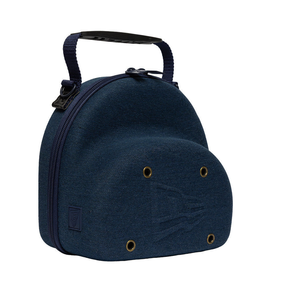 Dobbelt New Era denim capholder i navy til tasker, synligt med justerbar rem og holdere til capser.
