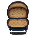 Navy New Era denim cap carrier taske med plads til to kasketter, praktisk til opbevaring og transport.