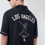 Navy New Era MLB Graphic Revere T-shirt med Los Angeles Dodgers logo og baseball-design, afslappet og stilfuldt sportswear.