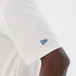 Hvid New Era MLB ARCH oversize T-shirt med Los Angeles Dodgers logo og sportsligt design.
