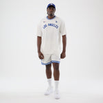 Hvid New Era MLB ARCH oversize T-shirt med Los Angeles Dodgers logo, afslappet og sporty design.