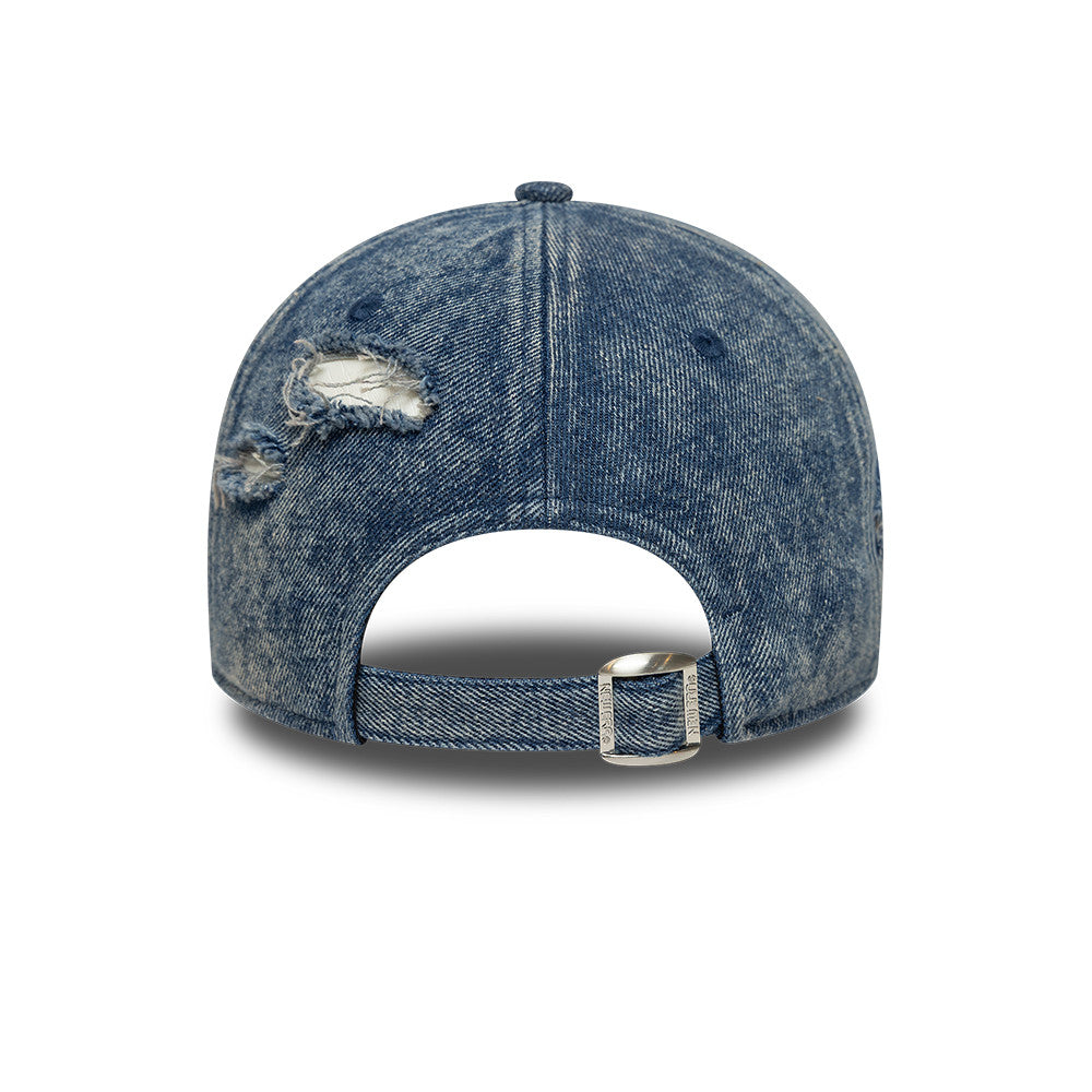 New Era 9FORTY Los Angeles Dodgers cap i acid wash denim, blåt, med justerbart bånd og Dodgers-logo foran.