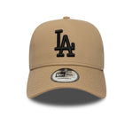 New Era 9FORTY A-Frame Dodgers cap i kamel og sort, med Dodgers logo foran og justerbar rem bagpå.