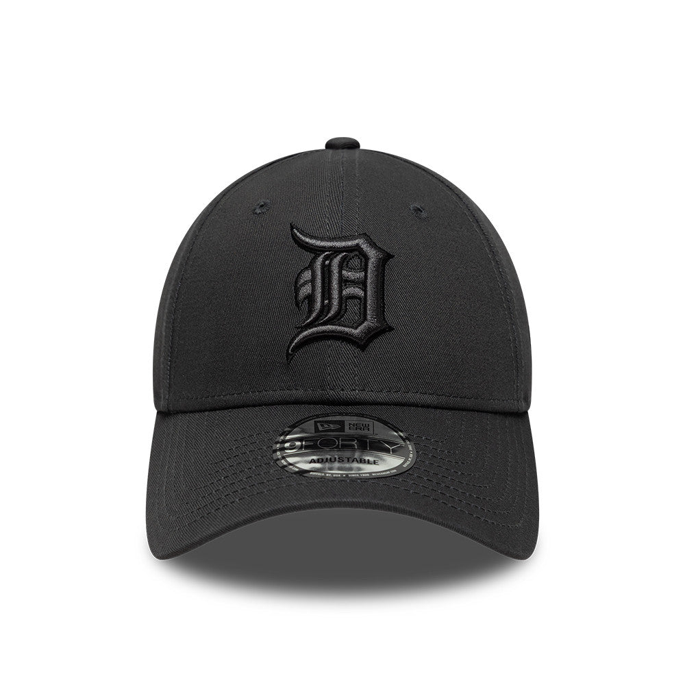 Charcoal New Era 9FORTY Detroit Tigers baseball cap med team-outline design og justerbar rem.