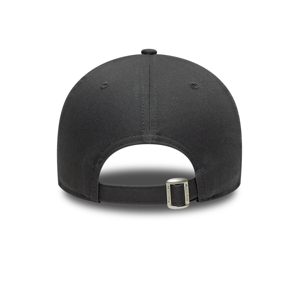 New Era 9FORTY Detroit Tigers caps i kulfarvet design med holdets logo og outline, afslappet sportstil.