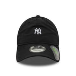 Sort New Era RECYCLED MINI 9TWENTY New York Yankees kasket med justerbart bånd og logo foran.
