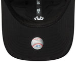 Sort New Era RECYCLED MINI 9TWENTY cap med New York Yankees logo, genbrugsmaterial, vises i billedet.