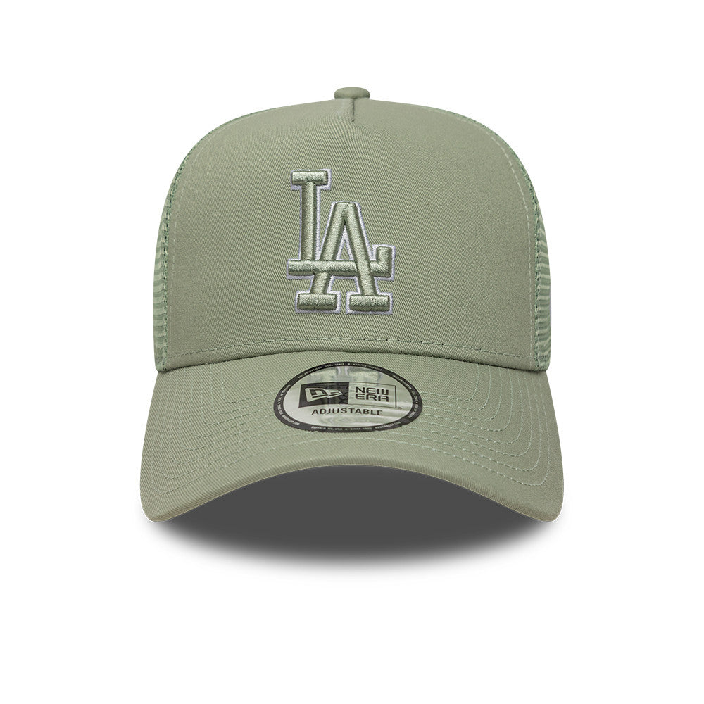 Grøn pastel New Era A-Frame Trucker Cap med Los Angeles Lakers logo og mesh-ryg, afslappet sportsstil.