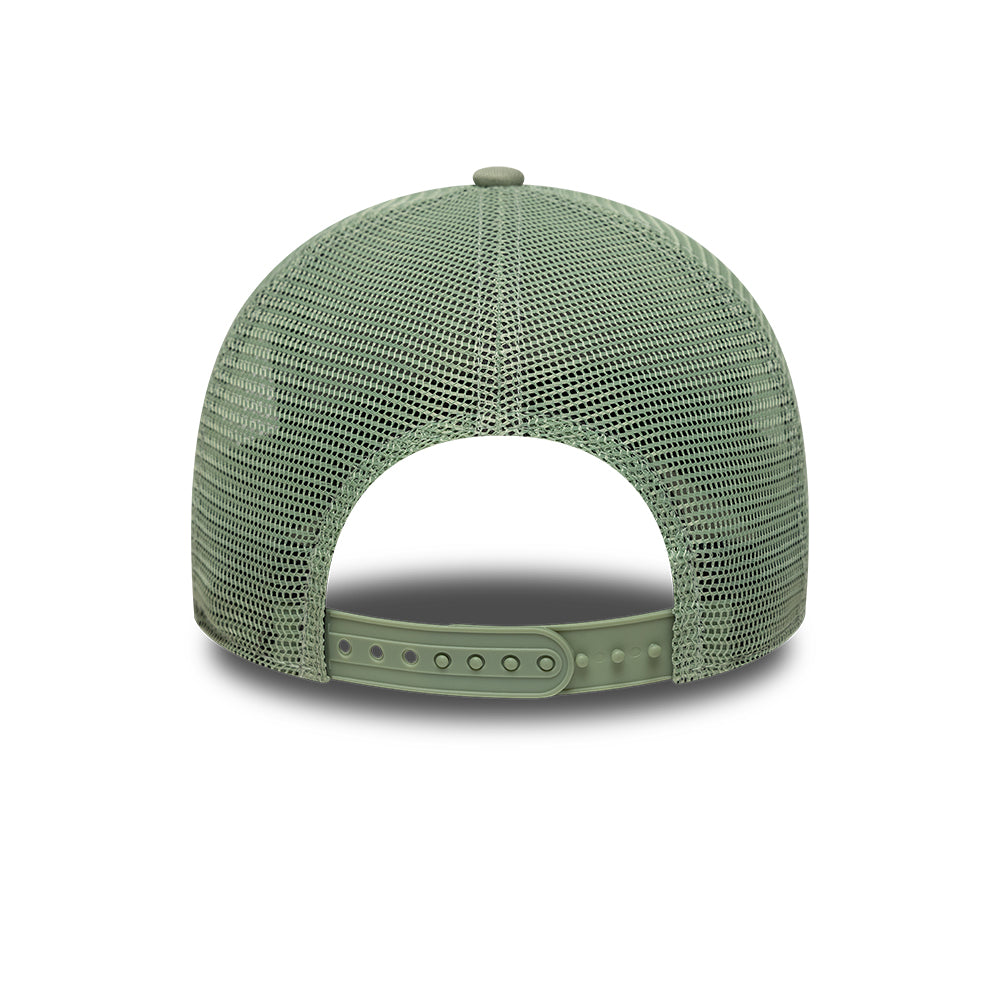 Grøn pastel New Era A-Frame Trucker Cap med Lakers logo og meshbaggrund, sportstil for Los Angeles Lakers fans.
