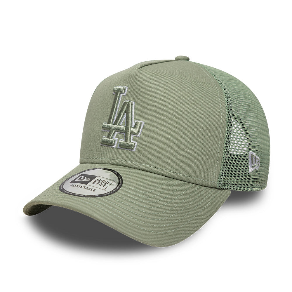 Grøn pastel New Era A-Frame Trucker Cap med Los Angeles Lakers logo og outline-design, afslappet sportsstil.