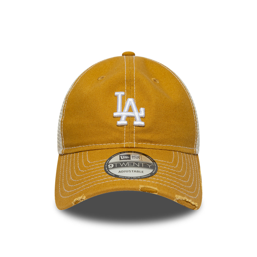 Beige New Era Los Angeles Dodgers 9TWENTY Canvas Trucker Cap med mesh baglyd og justerbart spænde.