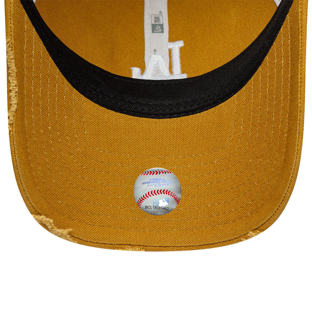 New Era Los Angeles Dodgers 9TWENTY canvas trucker cap i beige med Dodgers logo, afslappet og stilfuld hovedbeklædning