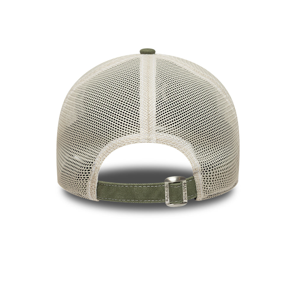 New Era New York Yankees 9TWENTY canvas trucker cap i olivengrøn med mesh bag og justerbar rem.