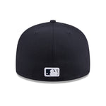 Navy New Era 59FIFTY baseballkasket med Jackie Robinson JRD og Yankees logo, komfortabel og stilfuld hovedbeklædning