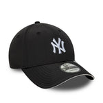 New Era 9FORTY RECYCLED sort cap med New York Yankees-logo foran