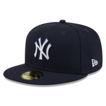 New Era 59FIFTY fitted cap med rhinestone badge og NY Yankees logo, sort og grå farve, foran med synligt broderi.